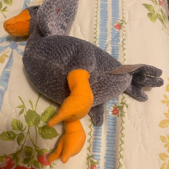 Beanie Honks the Goose - Picture 2 of 5